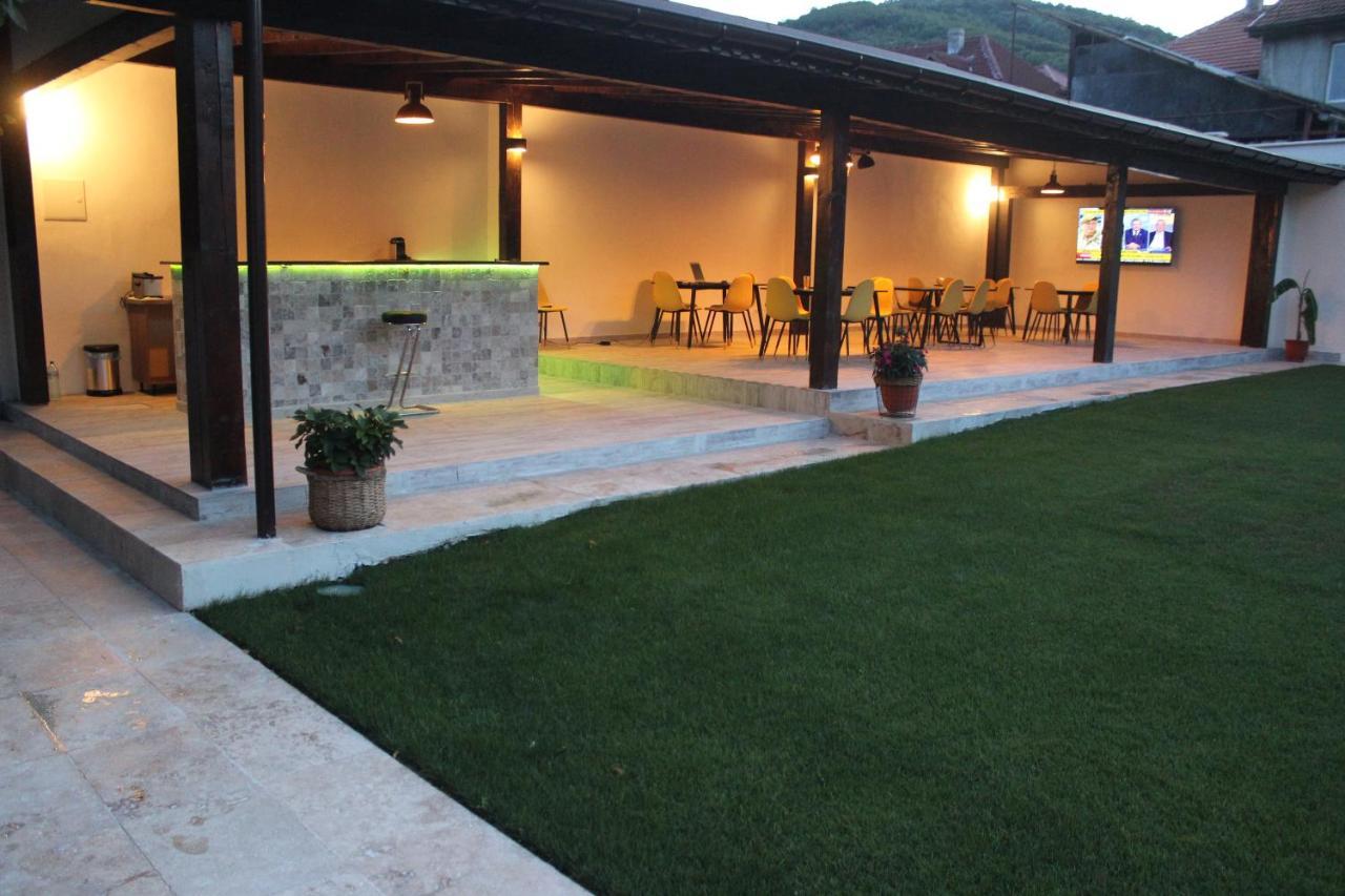 Pretty Garden Vila Orşova Exterior foto